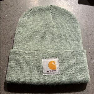 Like new! Carhartt beanie